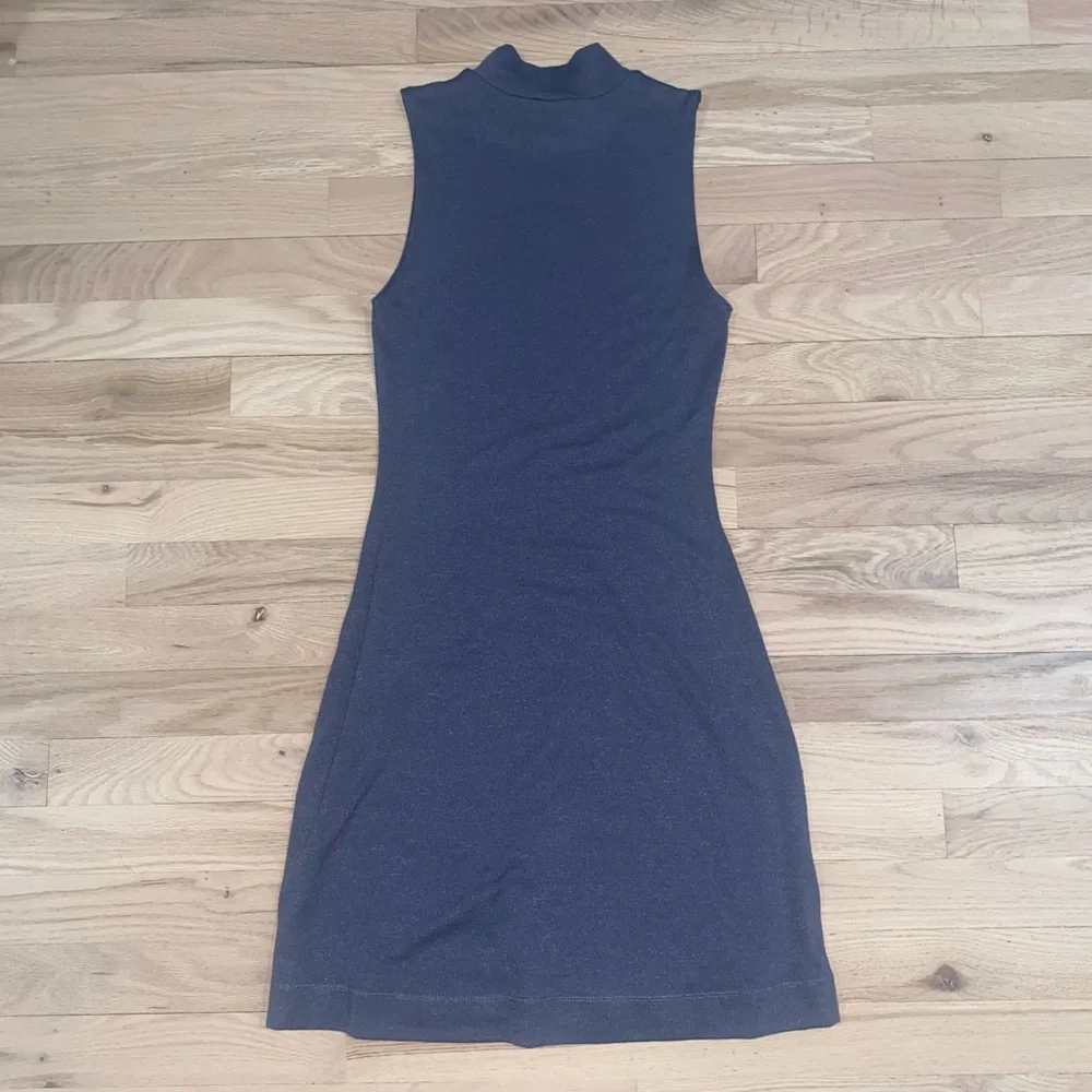 Aritzia Wilfred Free Hardison Dress Gray - Picture 3 of 10